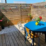 Studio Avec Terrasse Tout Pres Du Vieux Port